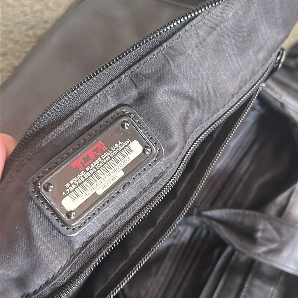 TUMI Genuine Leather Business Briefcase Laptop Bag Alpha T-Pass